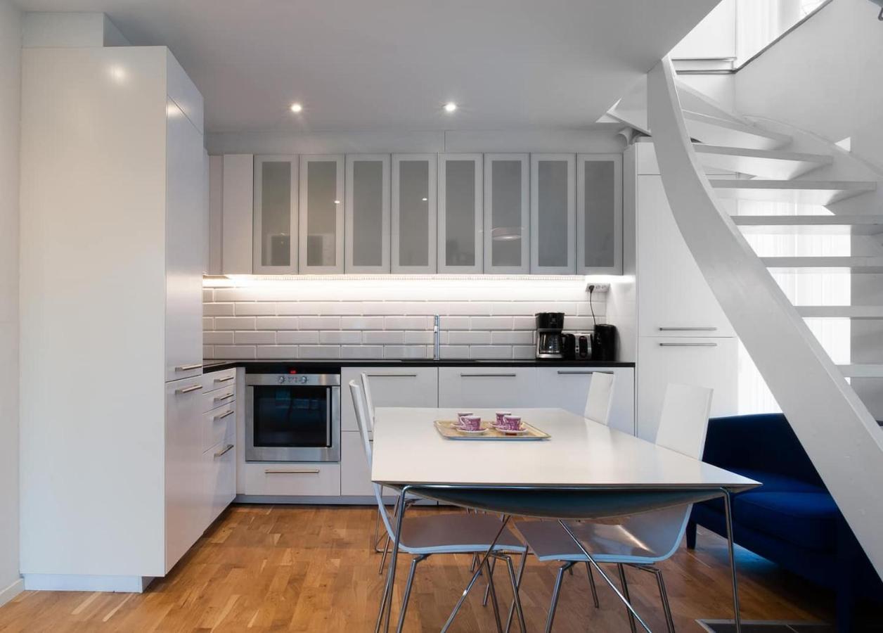 Willa Townhouse On Arlanda Stockholm Metro Line - Easy Checkin Sollentuna Zewnętrze zdjęcie