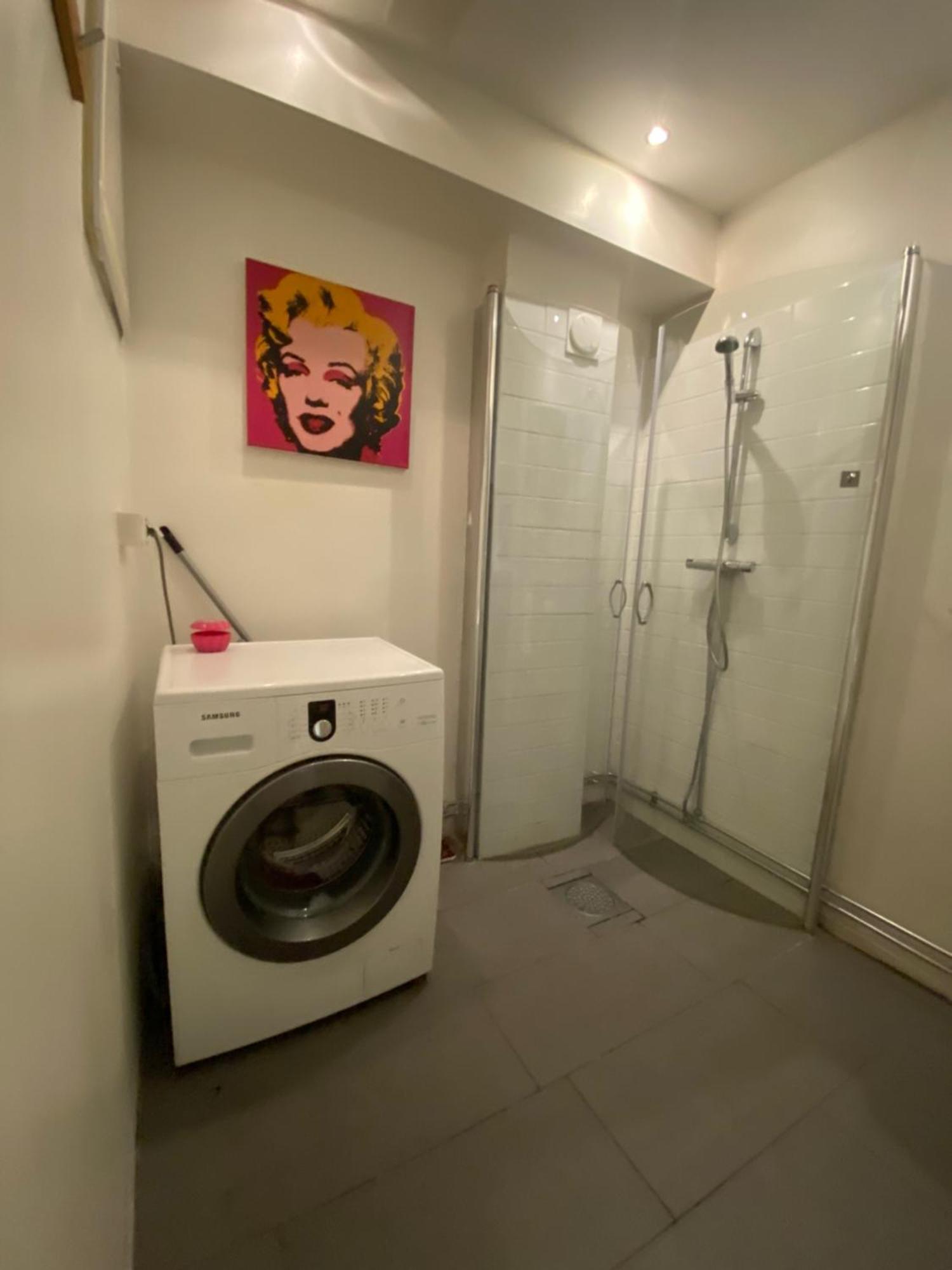 Willa Townhouse On Arlanda Stockholm Metro Line - Easy Checkin Sollentuna Zewnętrze zdjęcie
