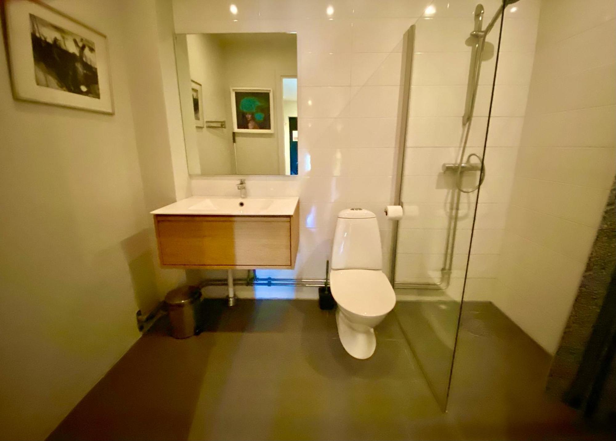Willa Townhouse On Arlanda Stockholm Metro Line - Easy Checkin Sollentuna Zewnętrze zdjęcie