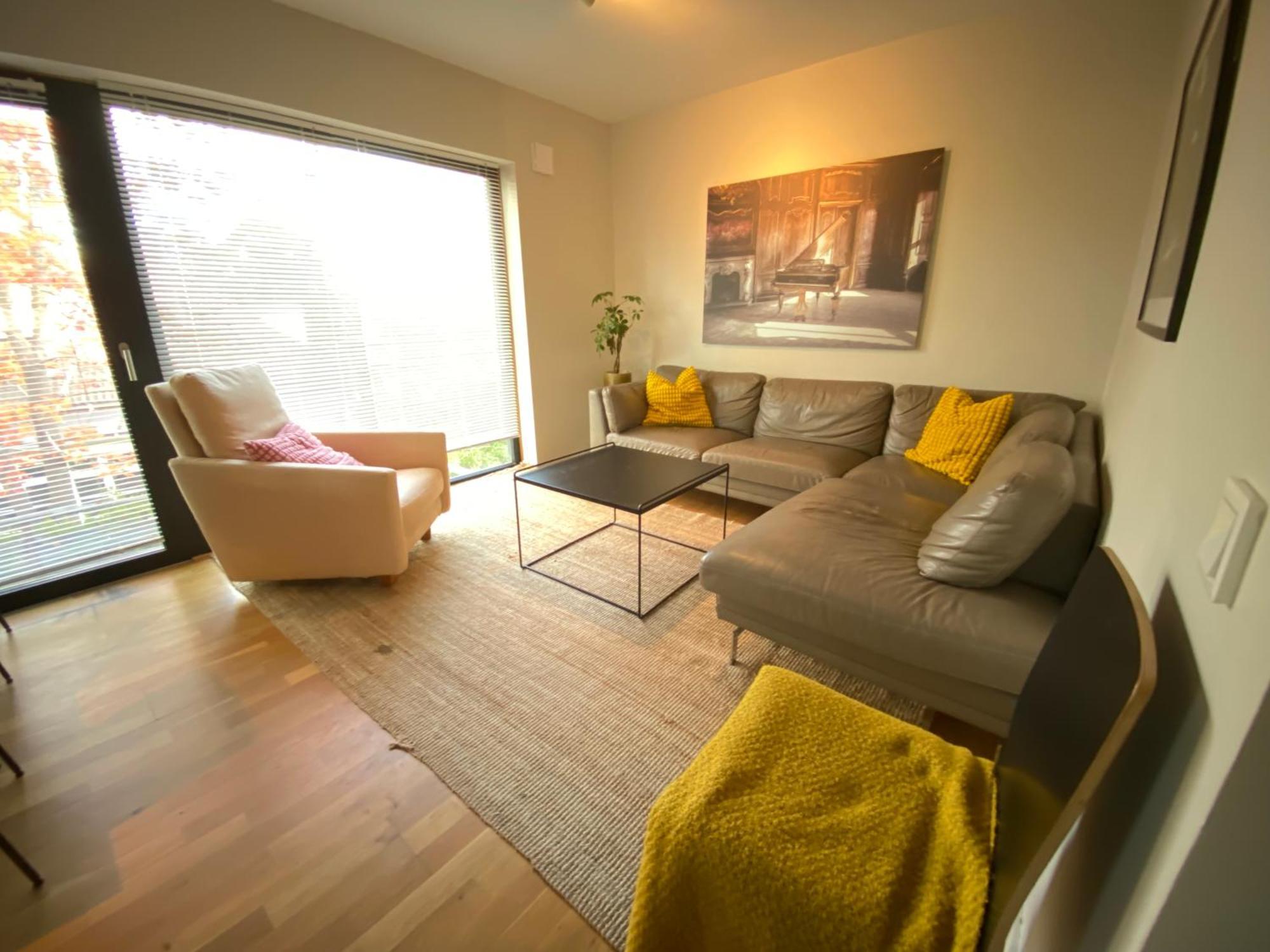 Willa Townhouse On Arlanda Stockholm Metro Line - Easy Checkin Sollentuna Zewnętrze zdjęcie
